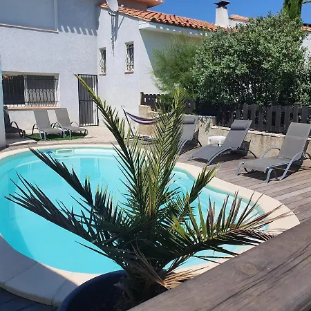 Avec Piscine *